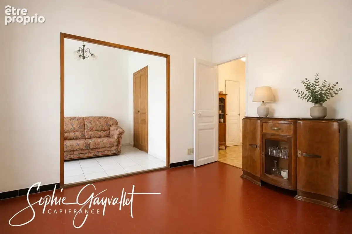 MARSEILLE 4ème – Appartement T2 Bis de caractère avec alcôve, terrasse et caves - photo 9
