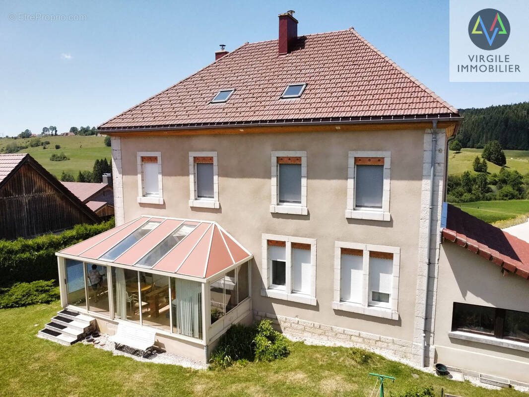 Maison à LONGEVILLES-MONT-D'OR