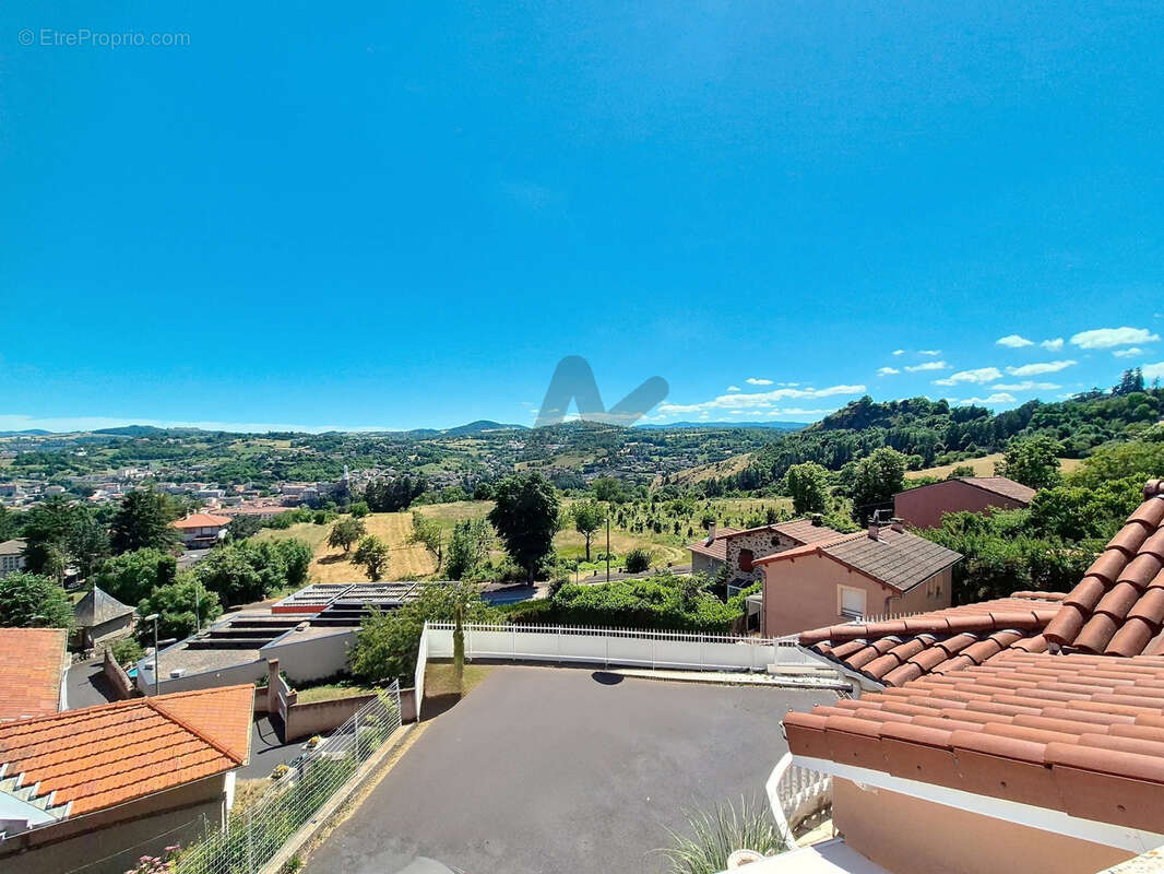 Appartement à ESPALY-SAINT-MARCEL