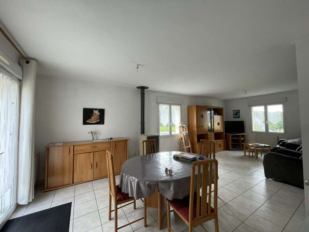 Maison à MAYENNE