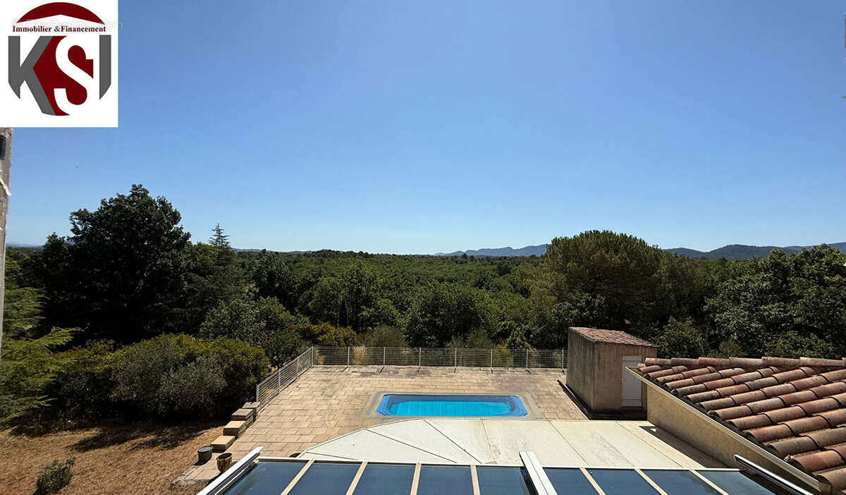 Maison à SAINT-MAXIMIN-LA-SAINTE-BAUME