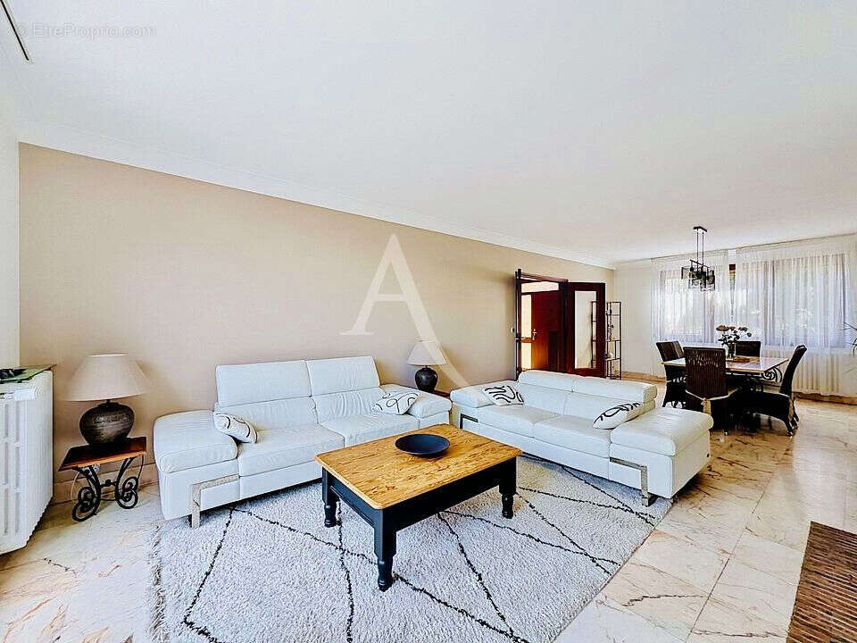 Magnifique maison 5chambres sur sous sol total et jardin sans vis-à-vis - photo 3