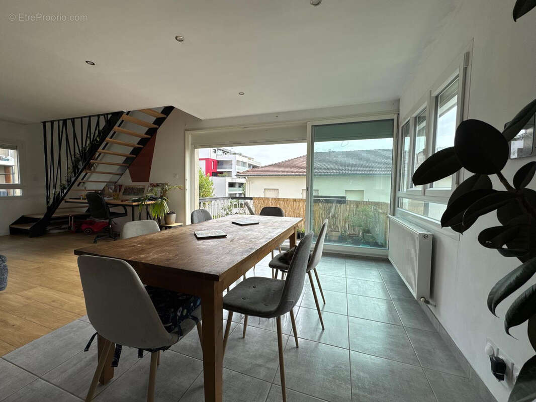 Appartement à VALENCE