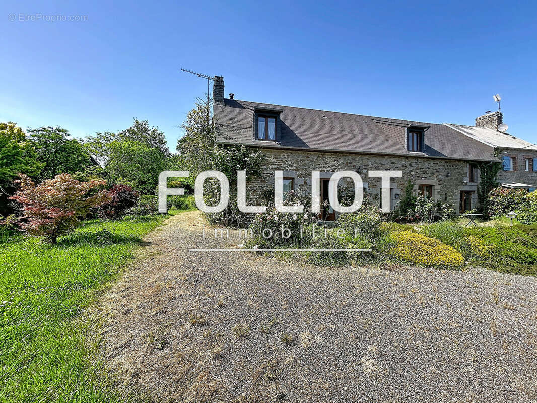 Charmante maison en pierre à vendre à Bacilly - 7 pièces, 110m² - photo 15