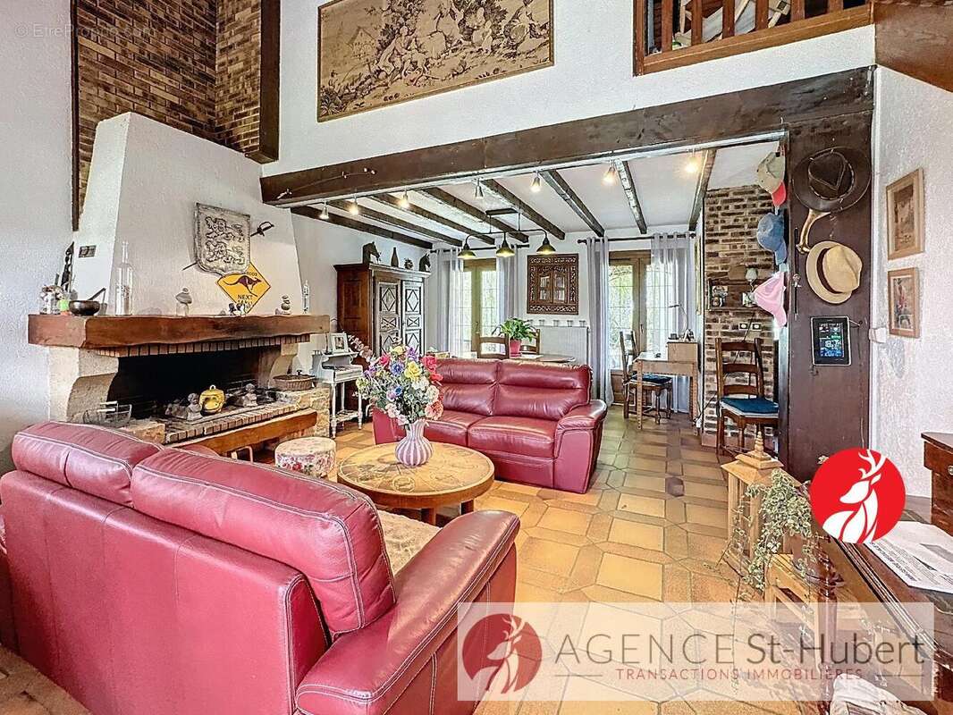 Maison à SAINT-MARTIN-EN-BIERE