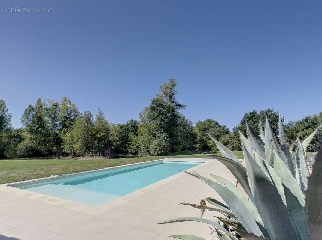 Maison à CAMBOUNET-SUR-LE-SOR