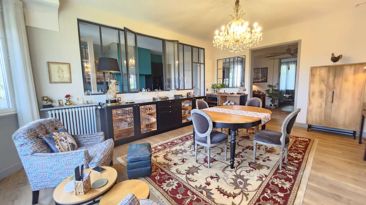 Appartement à AIX-EN-PROVENCE