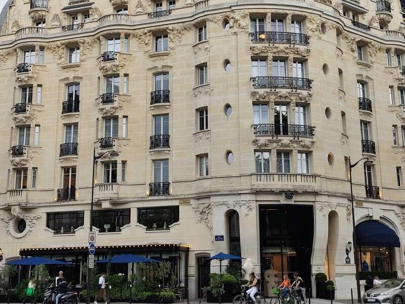 Appartement à PARIS-6E