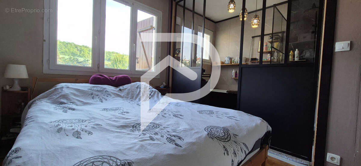 Maison à SAINT-AUBIN-SOUS-ERQUERY