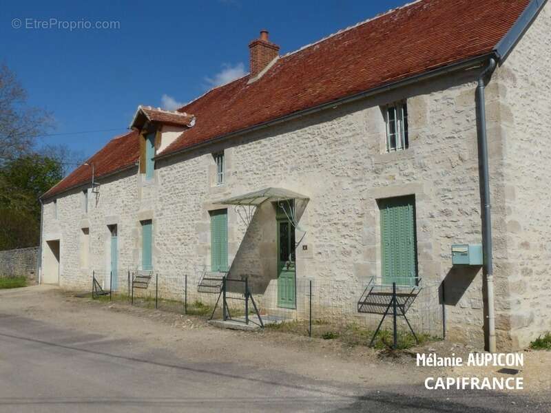 Maison à VENAREY-LES-LAUMES