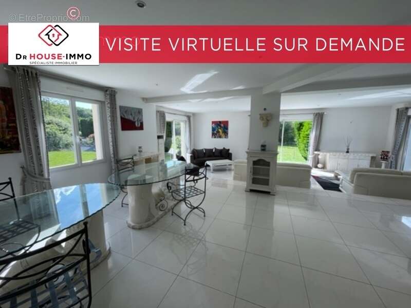 Maison à SAINT-PIERRE-LES-NEMOURS