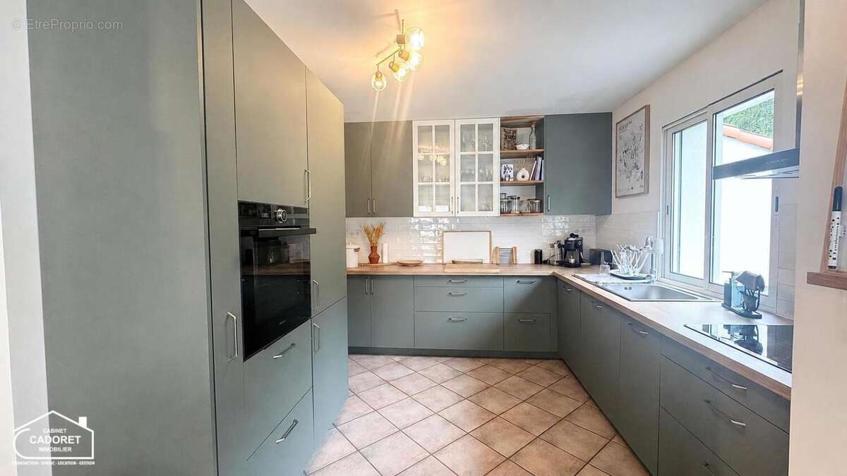   - Maison à SAINT-MICHEL-CHEF-CHEF