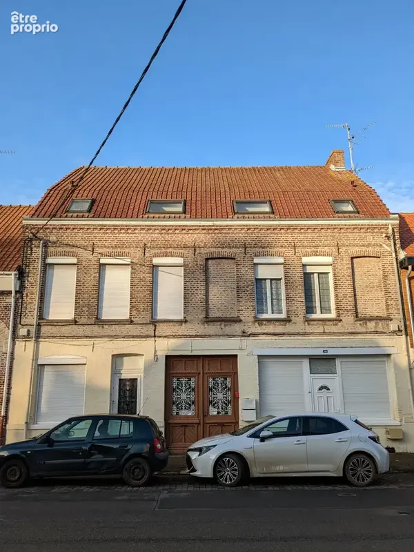 Immeuble de rapport comprenant 5 logements - photo 1