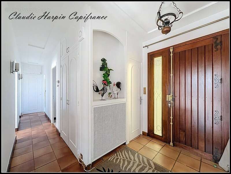 Maison à vendre 8 pièces  (79) CHATILLON-SUR-THOUET - 219 m² hab 4 à 6 ch - terrain environ 2500 m² - photo 16