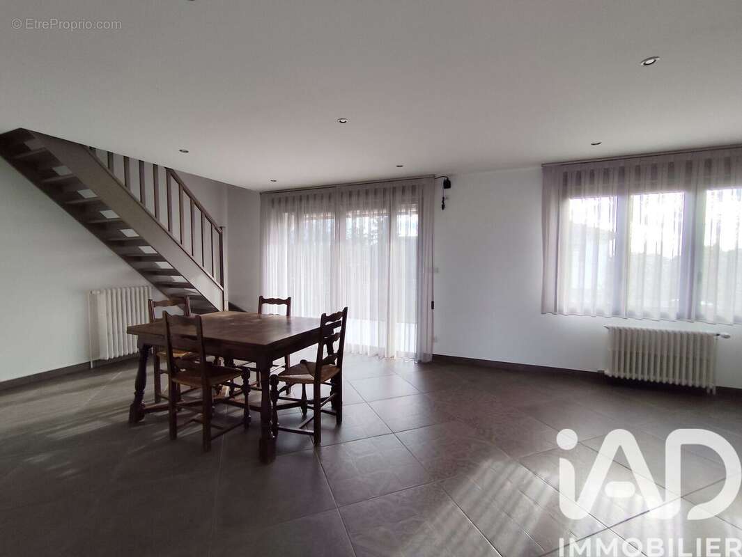 Photo 9 - Maison à SAINT-JEAN-DE-LA-RUELLE