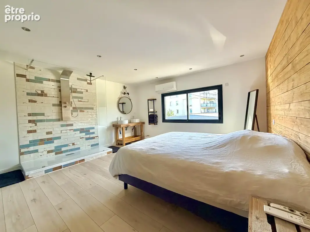 EXCLUSIVITÉ  Maison Loft 148 m2 avec Piscine Chauffée, Jacuzzi & Garage Double   Secteur Prisé - photo 9