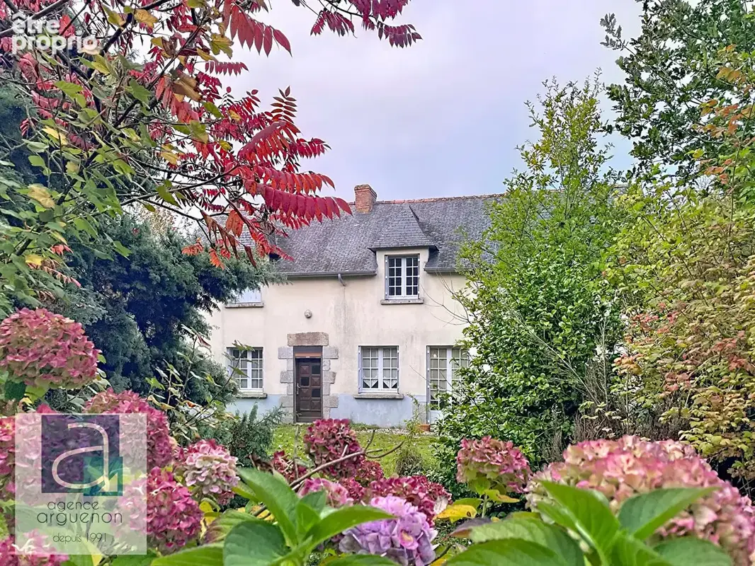 ILLIFAUT  L'authenticité de la pierre à proximité de Saint-Méen-le-Grand - photo 1