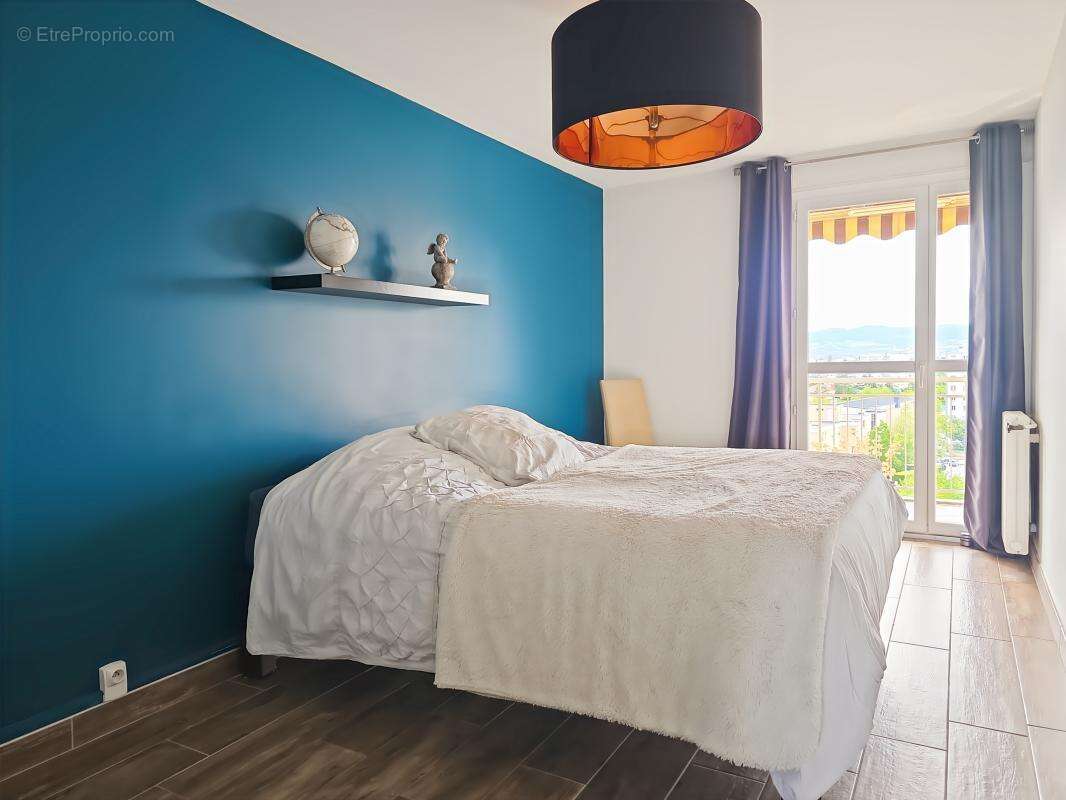 Appartement à SAINTE-FOY-LES-LYON