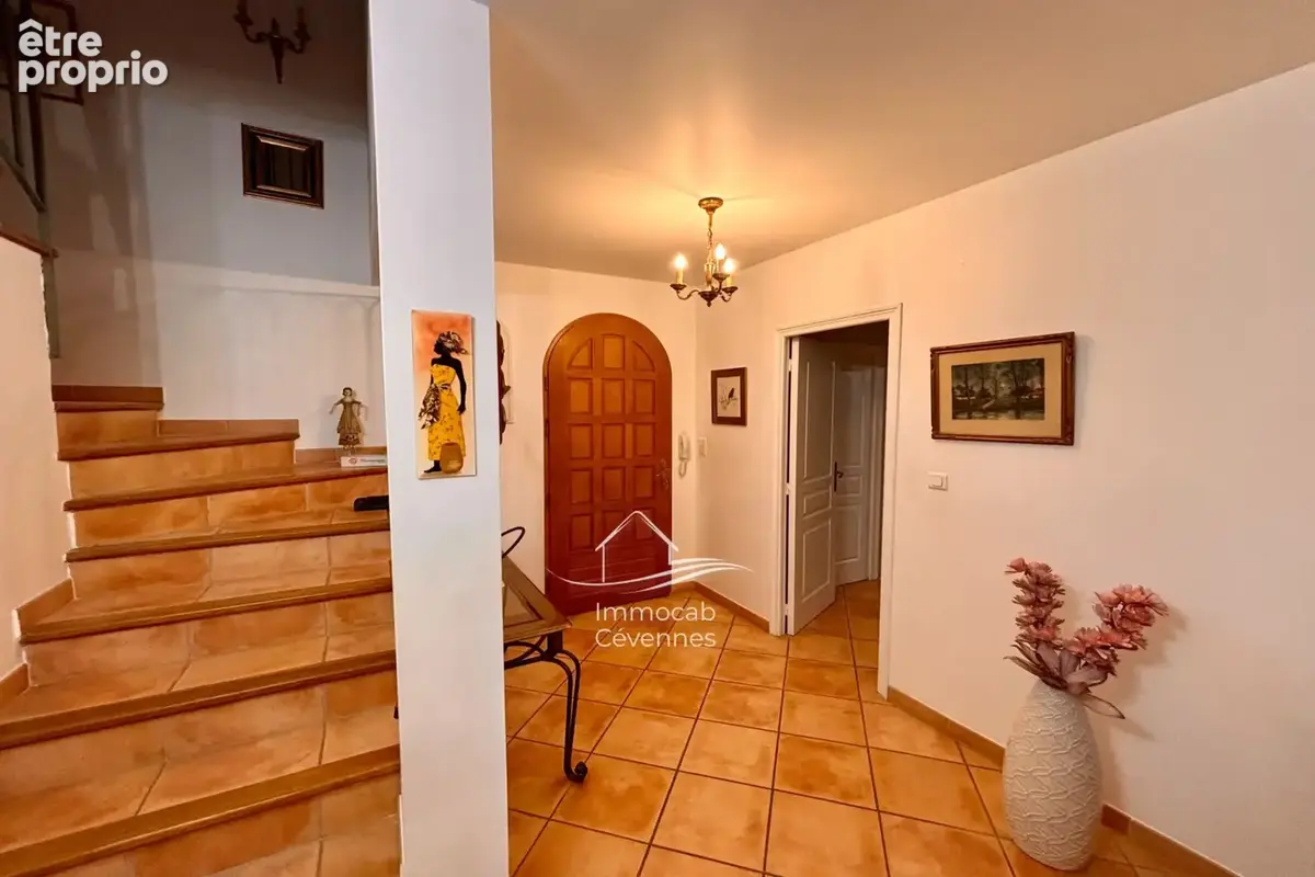 Maison 5 pièces 138 m² à vendre à Ales (30100) - photo 8