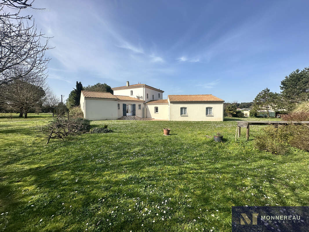 Maison à MESCHERS-SUR-GIRONDE