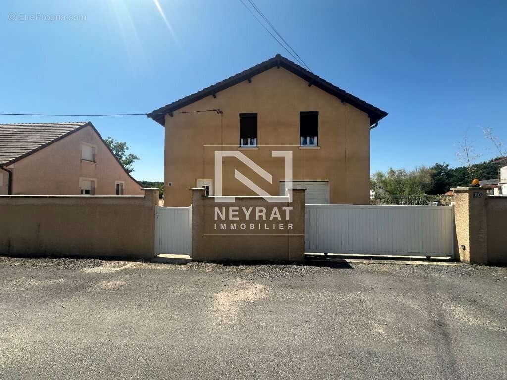 Paray-le-Monial – Maison avec ascenseur, garage et atelier à 2 pas du centre - photo 13