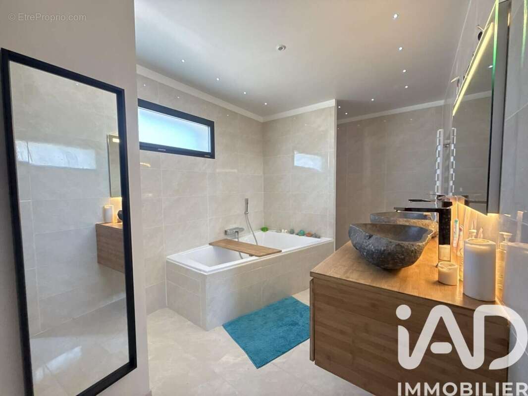 Maison 199 m² à Ingre  - photo 4