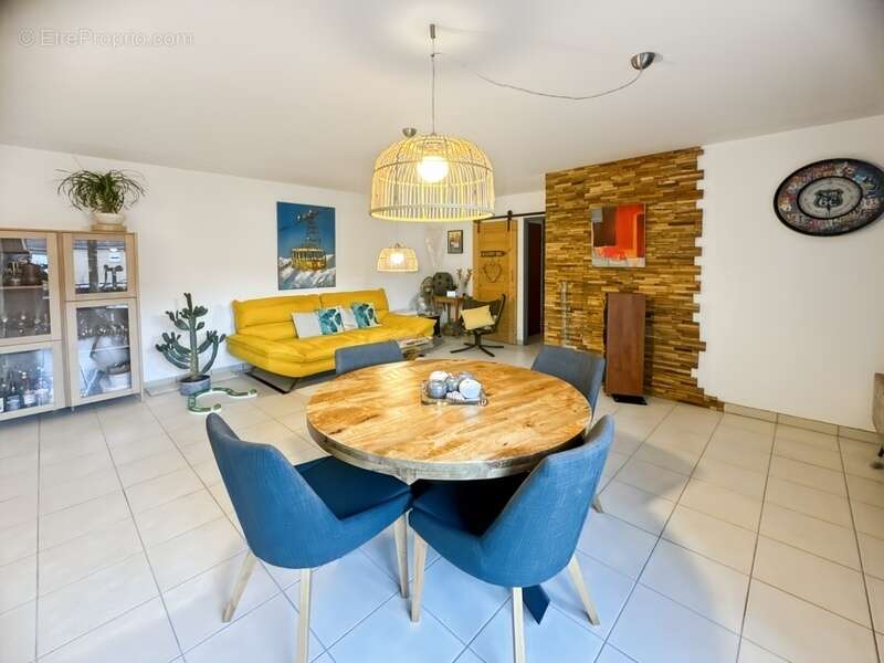 Appartement à SEYSSEL