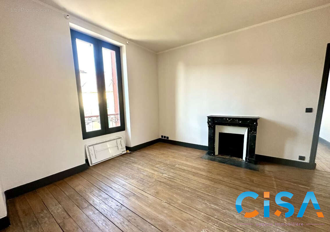Appartement à PIERRELAYE