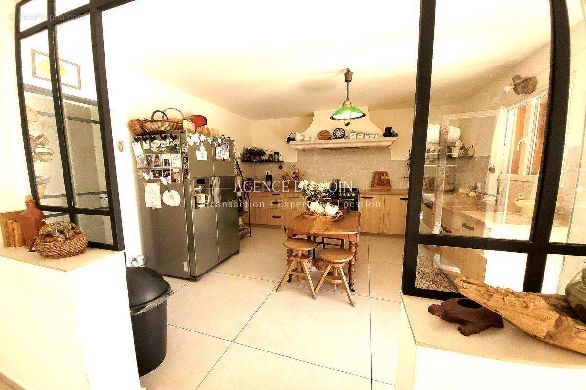 Maison à SAINT-ANTONIN-DU-VAR