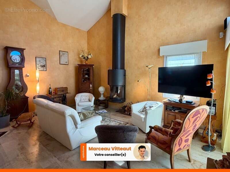 Maison à CHARNAY-LES-MACON