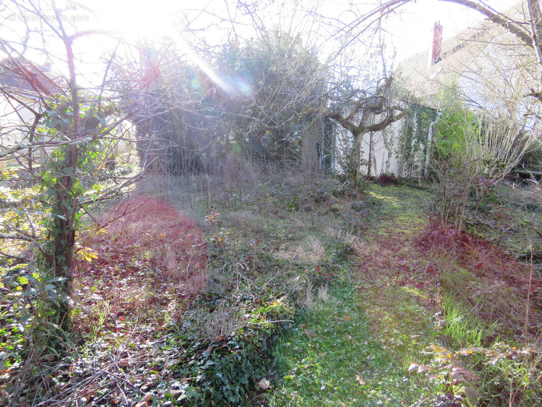 Maison à AMILLY