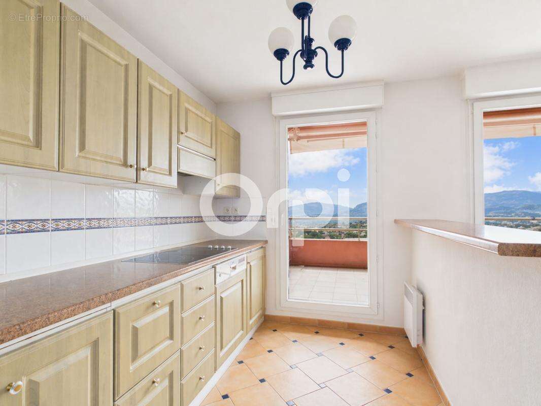 Appartement à MANDELIEU-LA-NAPOULE