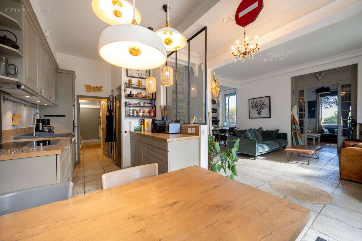 Maison à VILLENEUVE-LES-AVIGNON