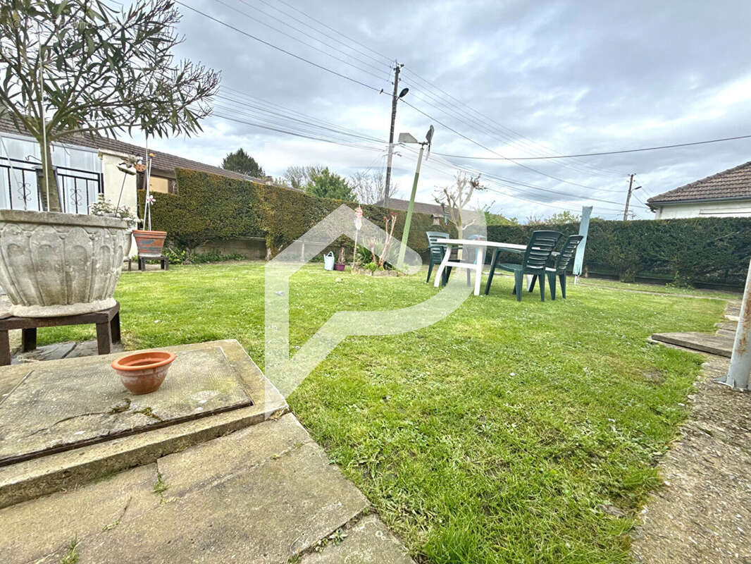 Maison à MONTATAIRE