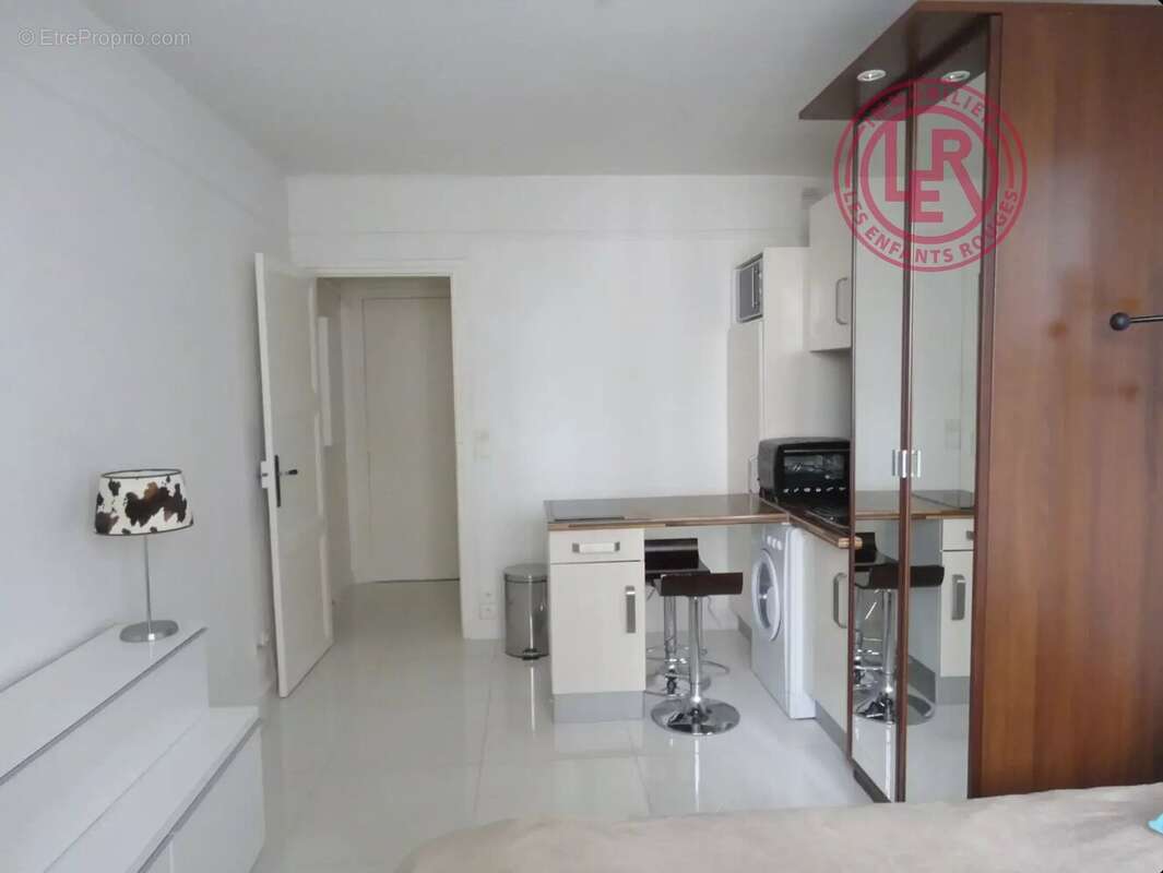 Paris 5ème - Jardin-des-Plantes - Charmant studio de 17,93m2 au 4ème étage par ascenseur - photo 2