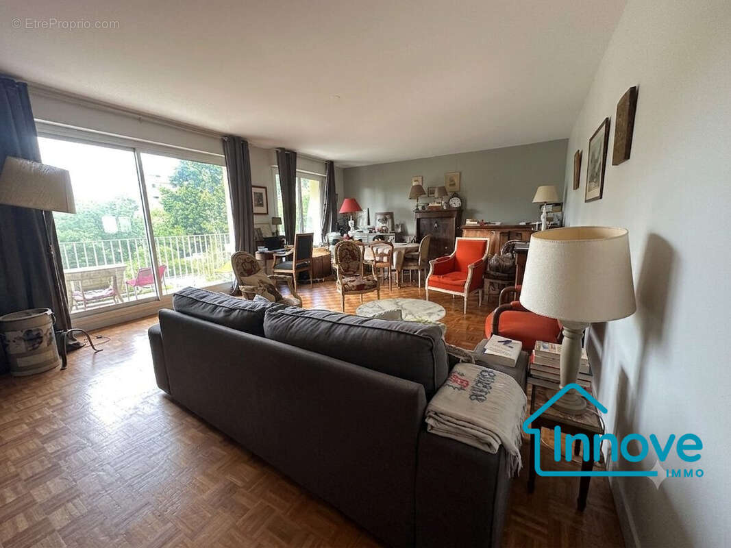 Appartement à VERSAILLES