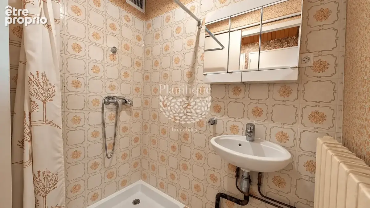 Ferme mitoyenne exposée plein sud de 130 m2 habitables et 292 m2 au sol avec terrain de 710 m2 à Bons-en-Chabl - photo 18