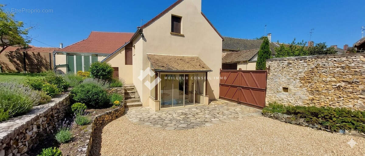 Maison 83 m² à Bazainville  - photo 2