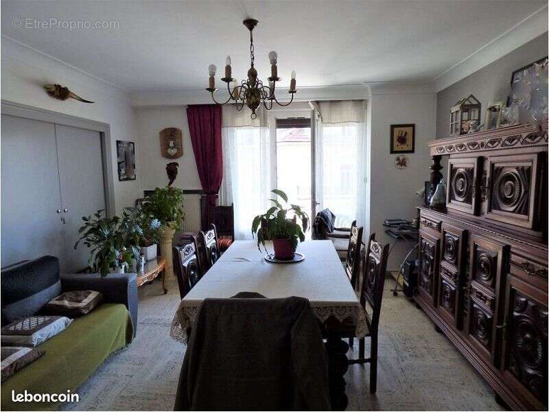 Appartement à SAINT-ETIENNE