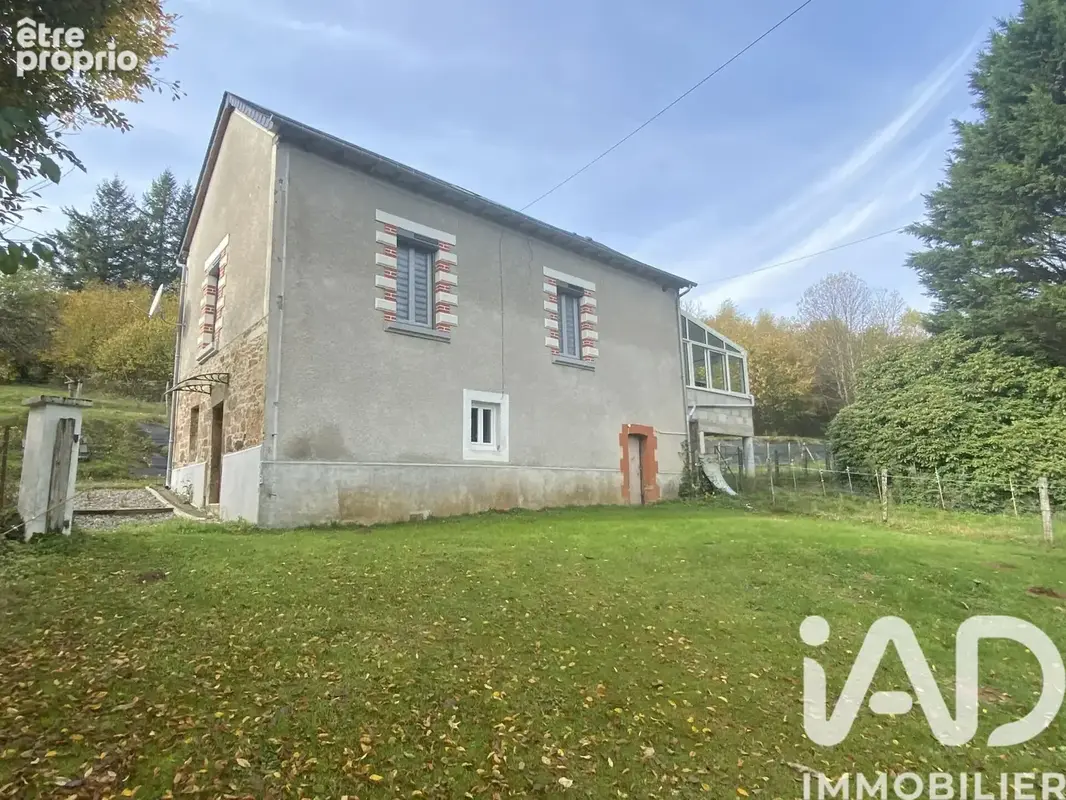 Photo 1 - Maison à LAFAGE-SUR-SOMBRE