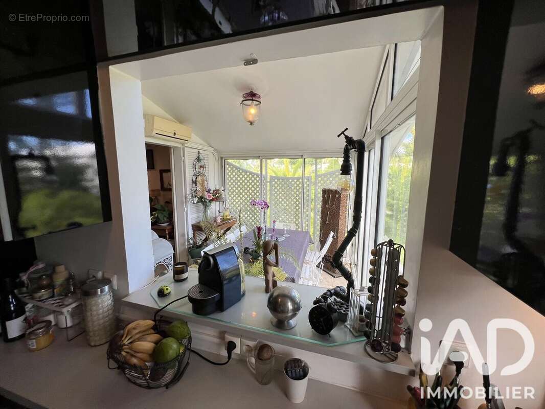 Appartement 94 m² à Saint-Paul  - photo 4