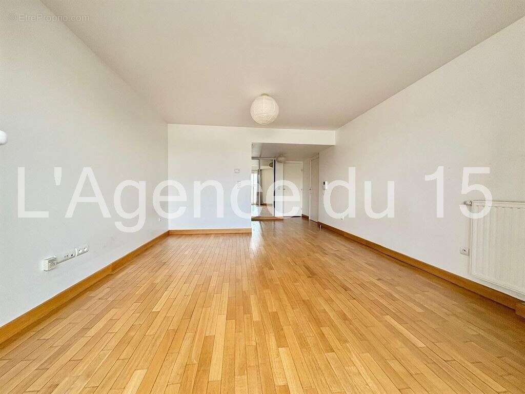 Appartement à ISSY-LES-MOULINEAUX