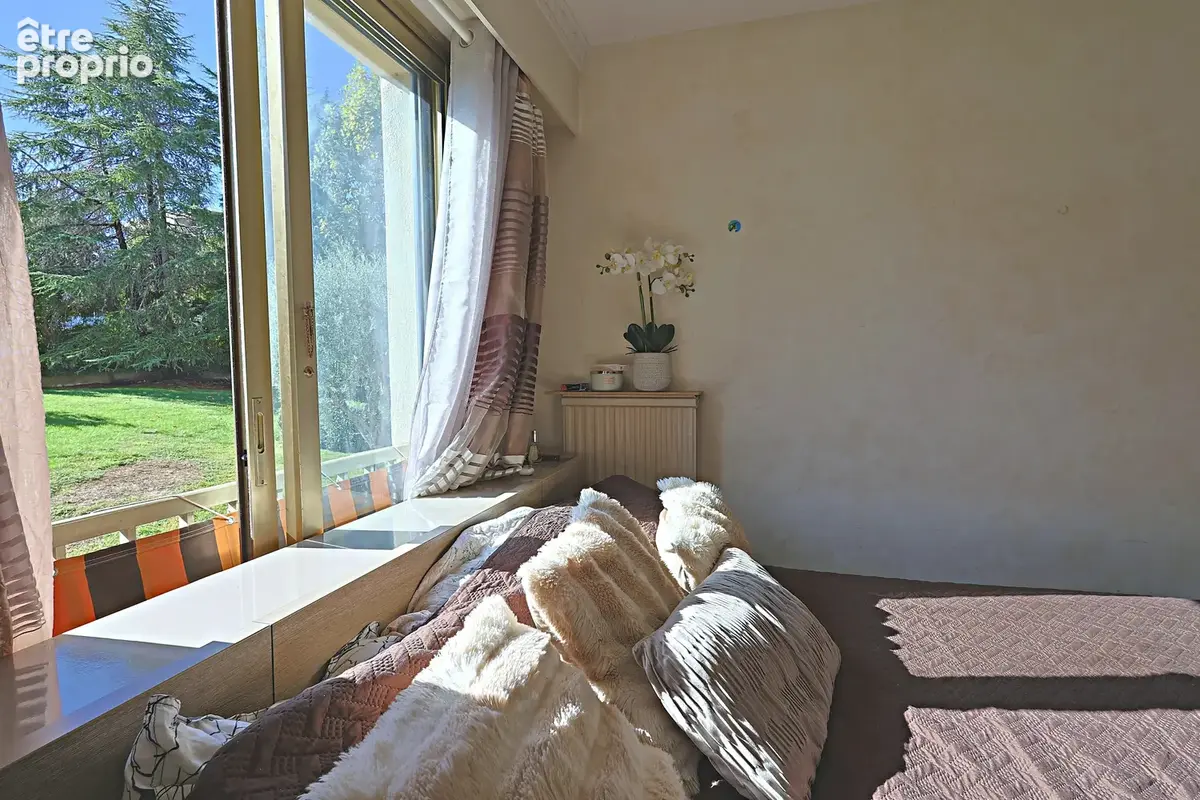 ANTIBES · Proche centre-ville · Appartement 3 pièces · 78,57 m² · Terrasse, cave, ascenseur - photo 6