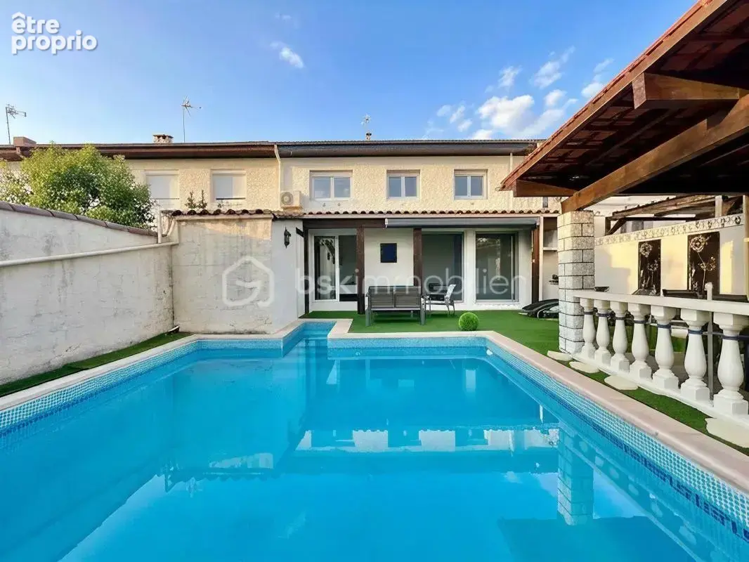 Jolie Maison avec Piscine refaite entièrement à neuf - photo 2