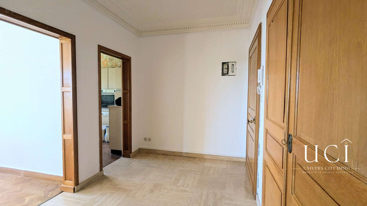 Appartement 93 m² à Saint-Sebastien-Sur-Loire  - photo 7