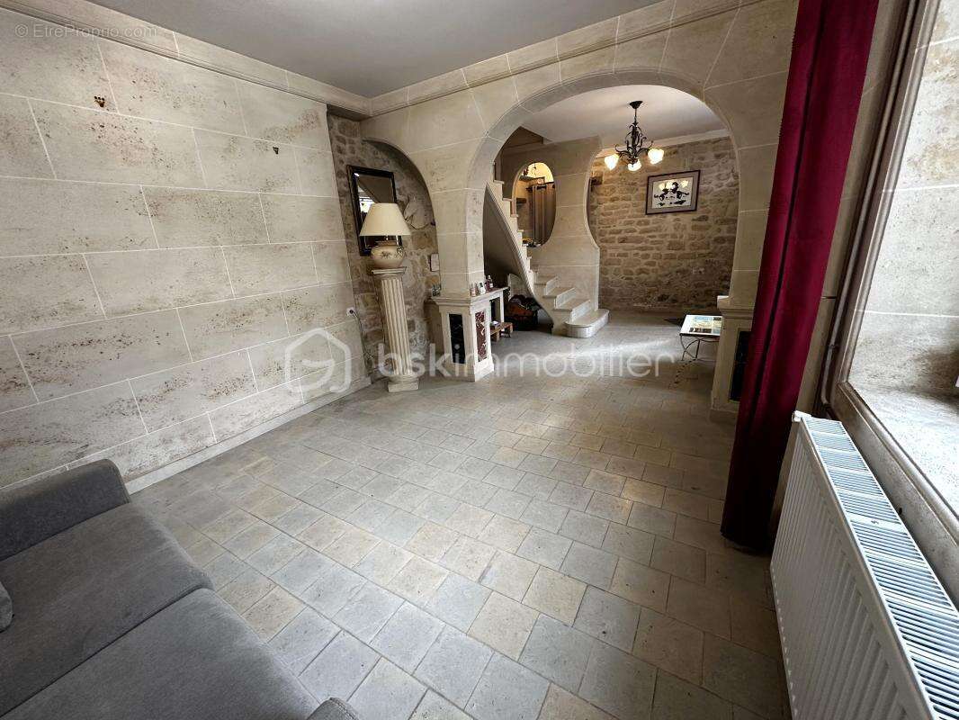 Maison à VILLERS-SOUS-SAINT-LEU