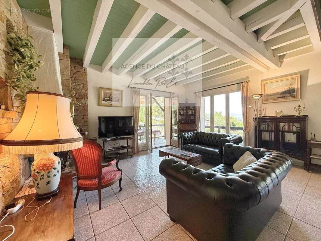 Maison à MENTHON-SAINT-BERNARD