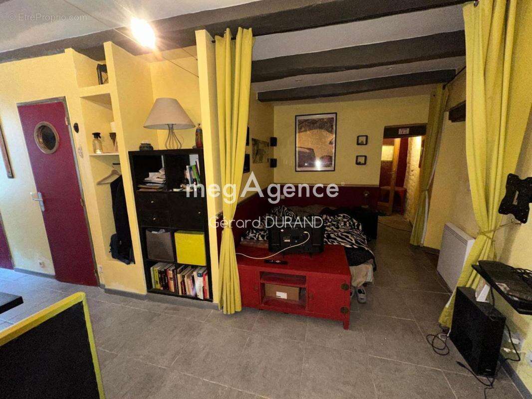 Maison authentique en pierres et poutres apparentes contenant 3 appartements - photo 7