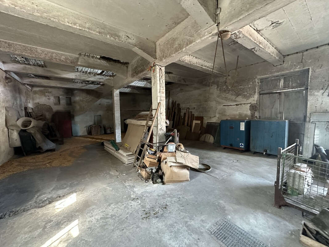 Peronne- local industriel 400m2 - photo 7