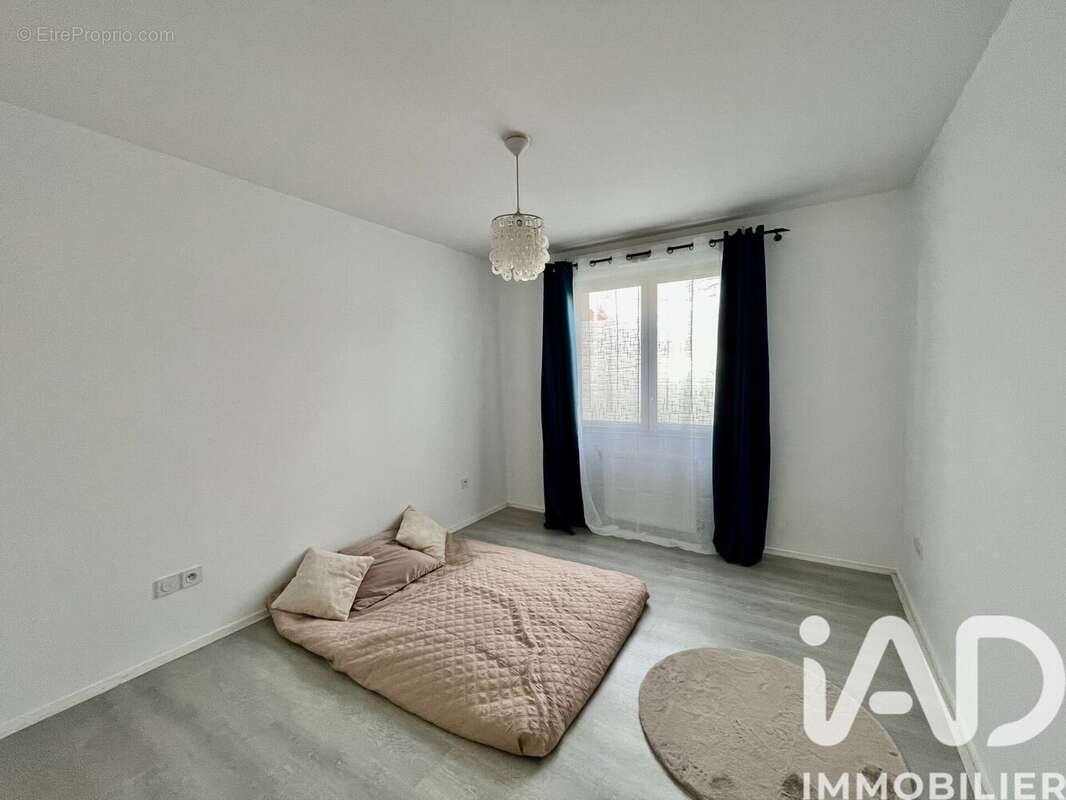 Photo 6 - Appartement à MOISSY-CRAMAYEL